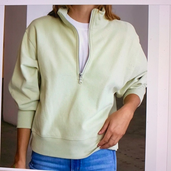 AYR Tops - AYR Half Zip Cotton Sweatshirt M